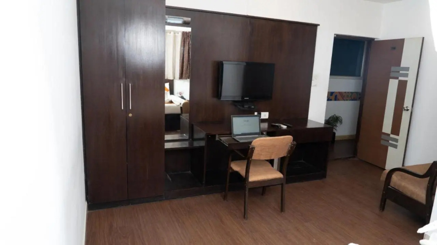 Hotel Scarlet