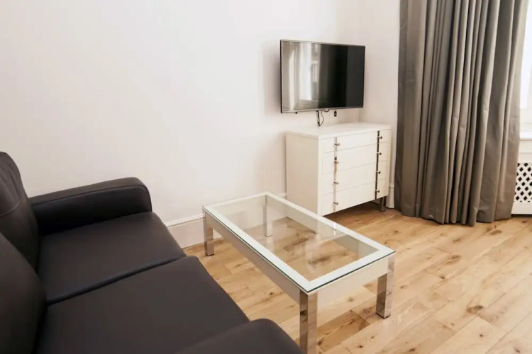 Oxbridge Apartments
