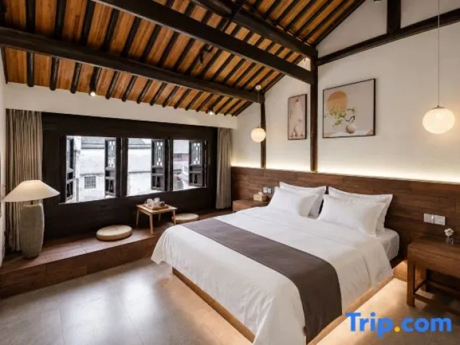 Standard Double room with river view