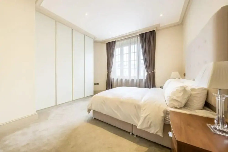 Mayfair Mansions