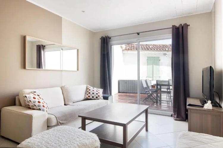 3 Bedrooms Cottage