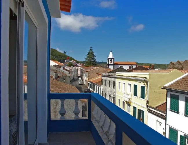 Standard Double room with balcony and with partial sea view