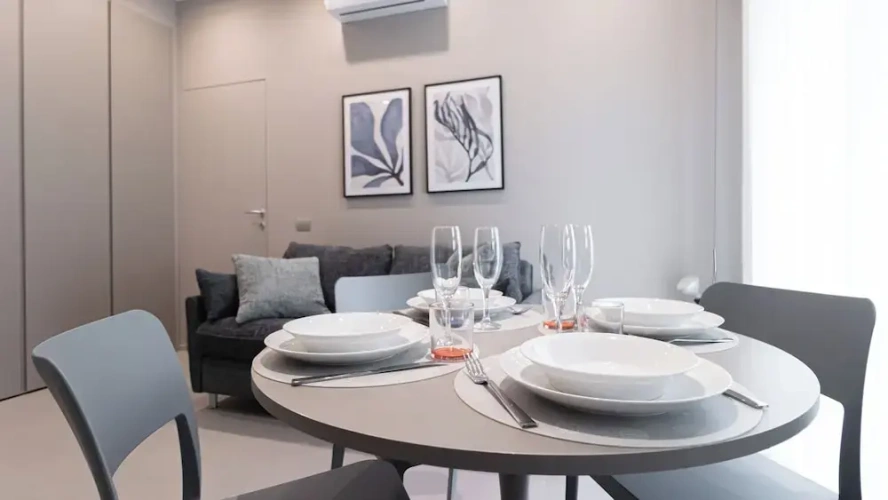 1 Bedroom Apartment