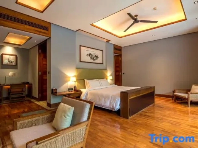 Family Duplex Suite with river view