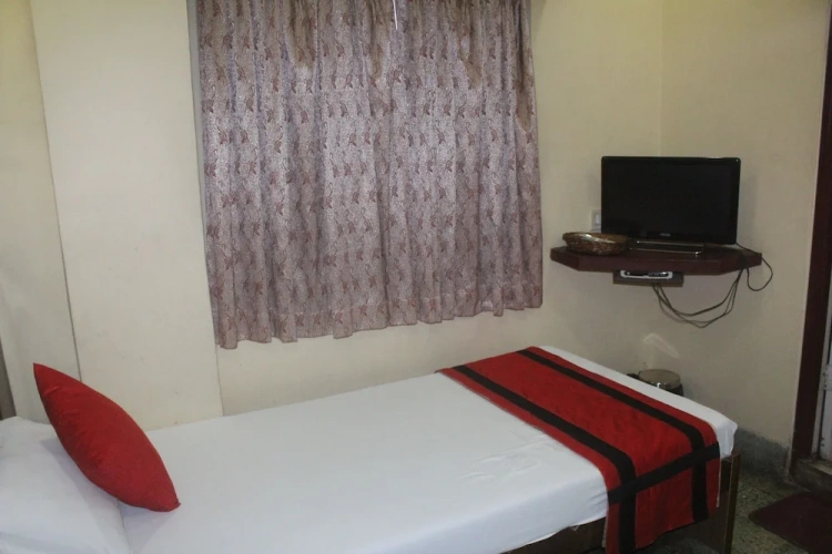 Deluxe Single room