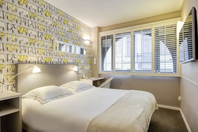 Comfort room