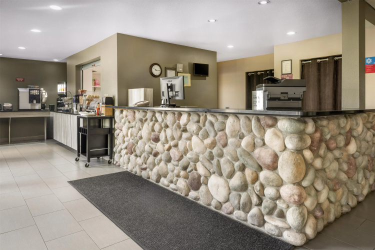 SureStay Plus Hotel by Best Western Lethbridge