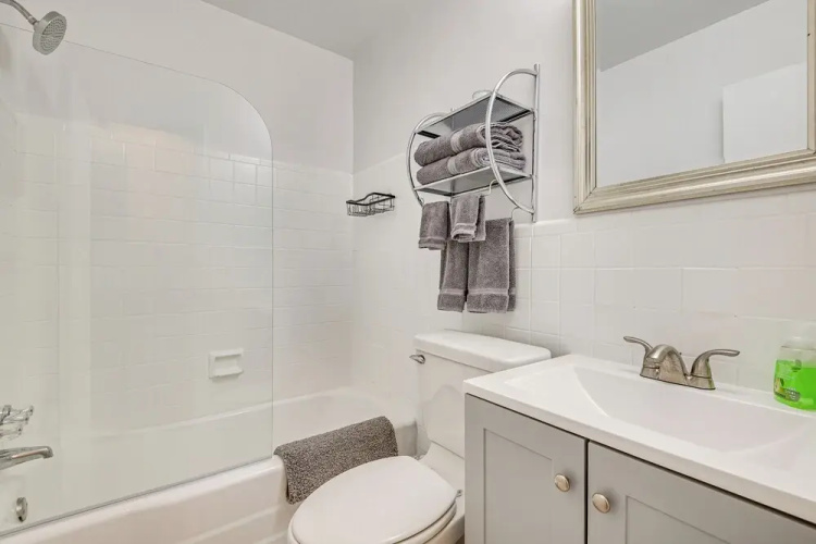 2 Mi to Cocoa Riverfront Park: Home w/ Patio!