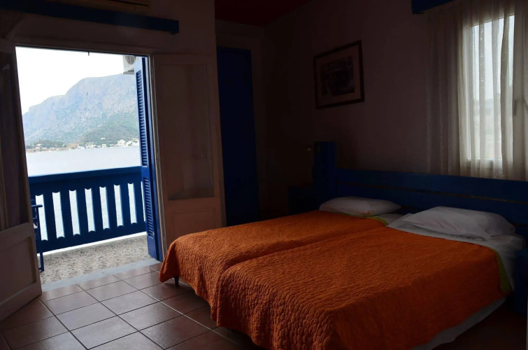 Themis Hotel