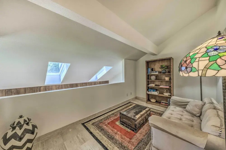 Cozy Cloudcroft Townhome ~ 1 Mi to Burro Ave!