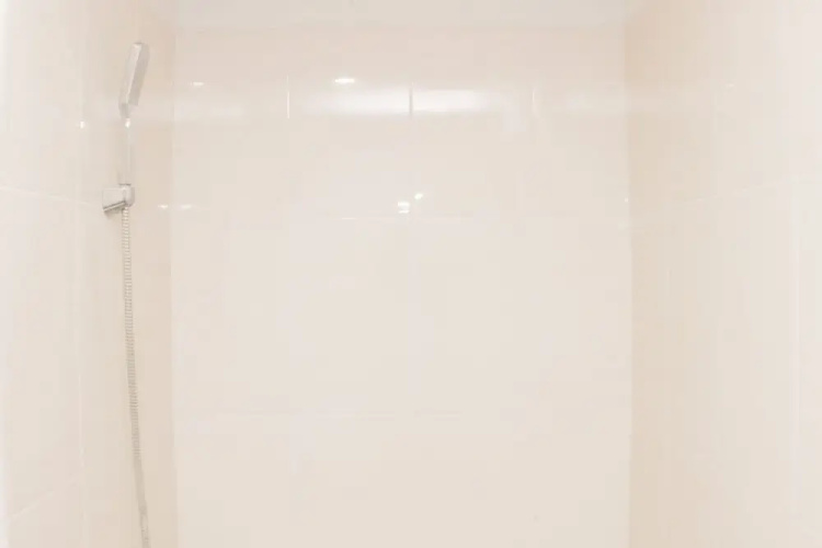 Cozy And Nice Studio At Oasis Cikarang Apartment