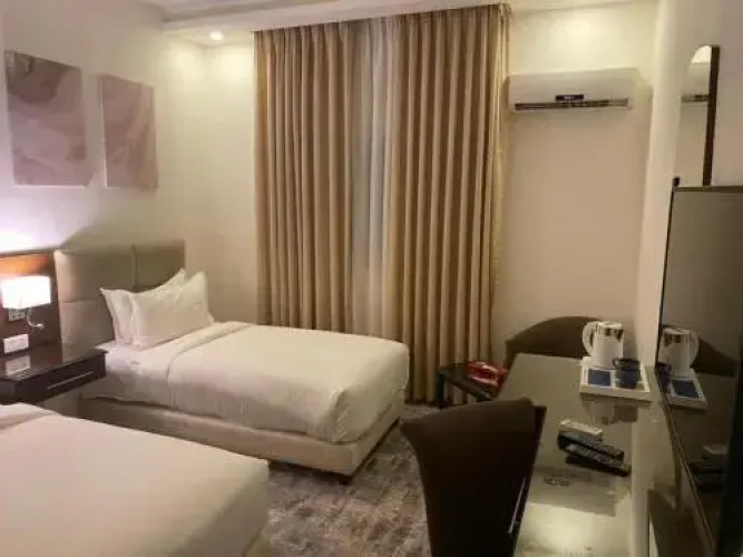 Gloustershire Hotel