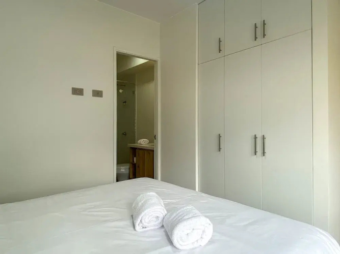 Beautiful 2BR With Balcony in Miraflores