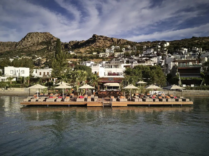 Galen Hotel & Beach