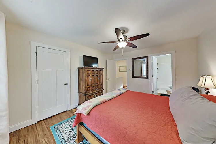 12coolsp 2 Bedroom Home