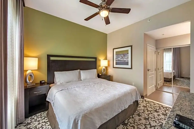 1 Bedroom Standard Double Suite