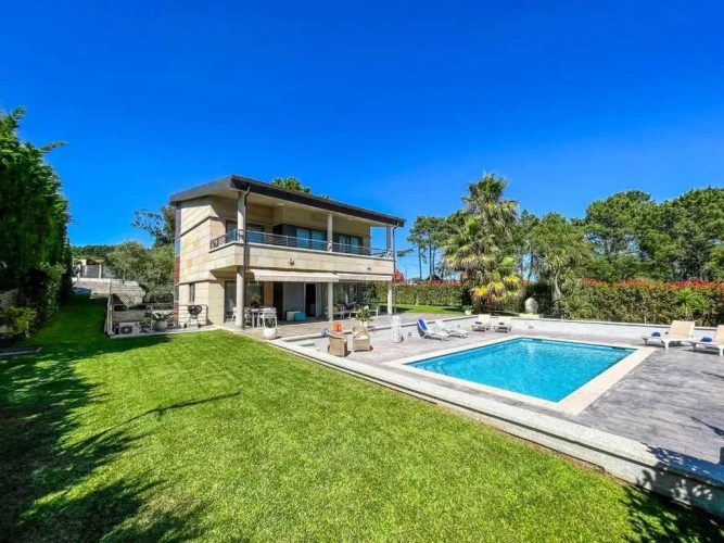 Villa