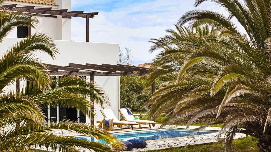 Grand Double Villa