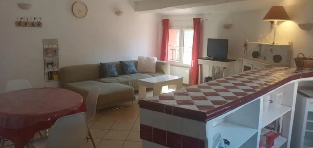 Appartement de charme avec terrasse tropézienne / Rooftop