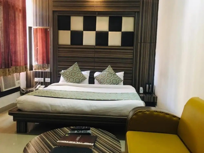 Hotel Maharaja Inn