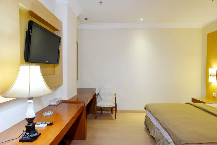 ZEN Rooms Basic Near Sunter Mall