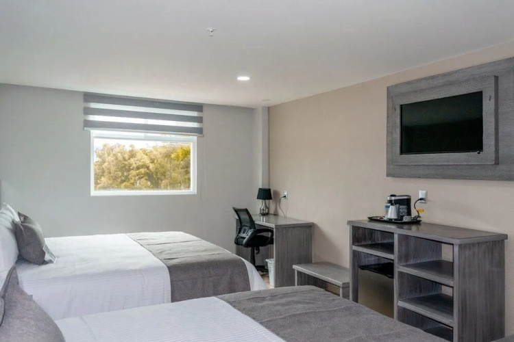 Hotel 5 Inn Plus