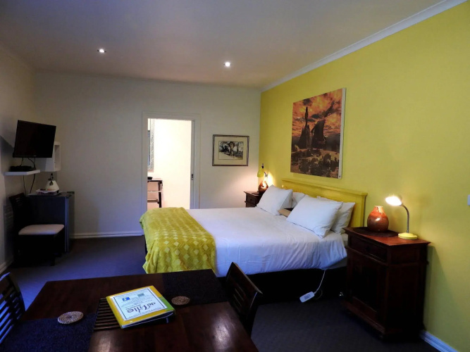 Deville at Healesville