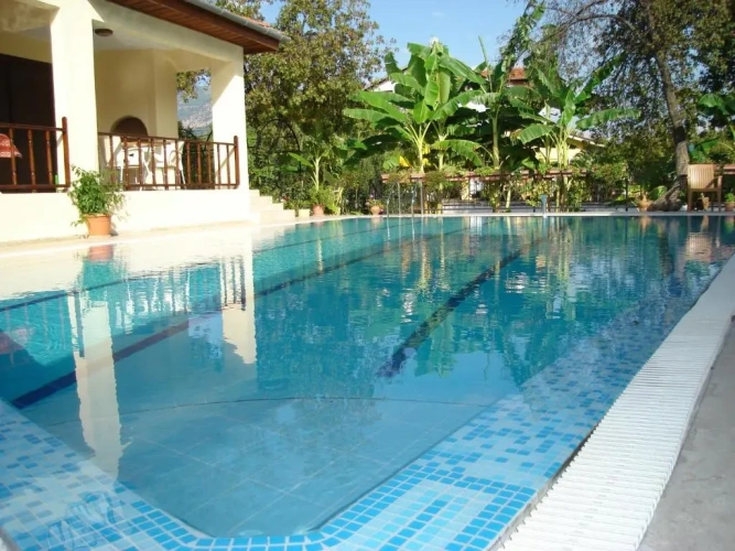 4 Bedrooms Villa
