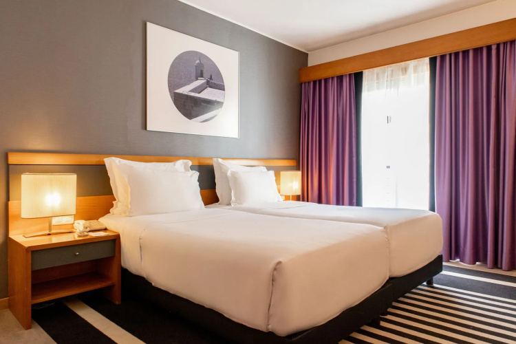 SANA Sesimbra Hotel