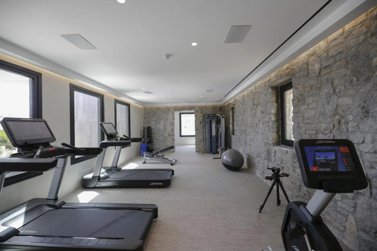 Aeonic Suites And Spa photo 26