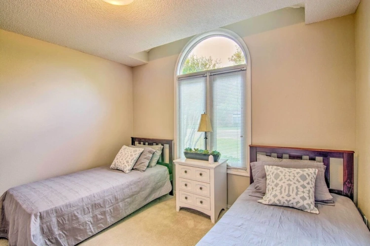 3 Bedrooms Cottage