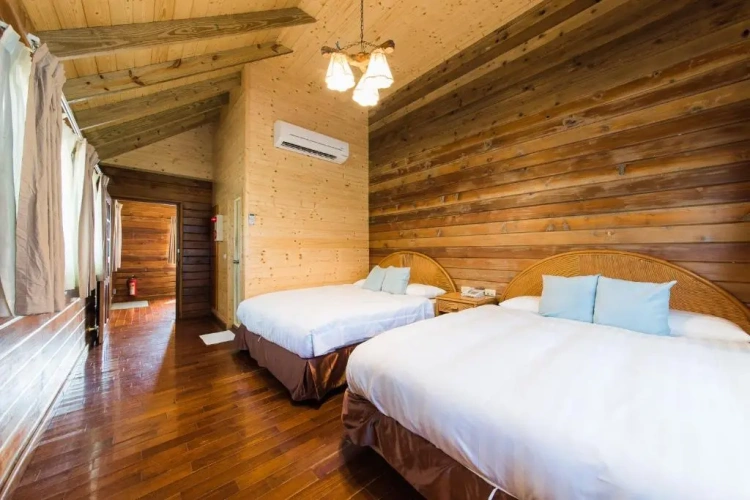 Economy Quadruple room