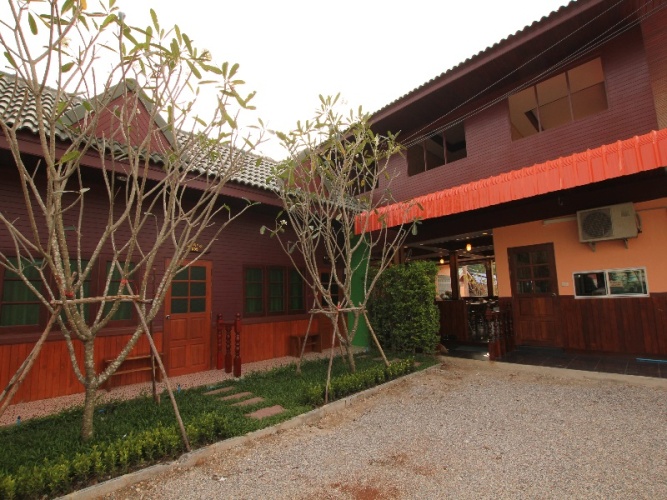 Sextuple Suite