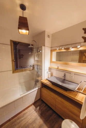 2 Bedrooms Deluxe Double Apartment with mountain view