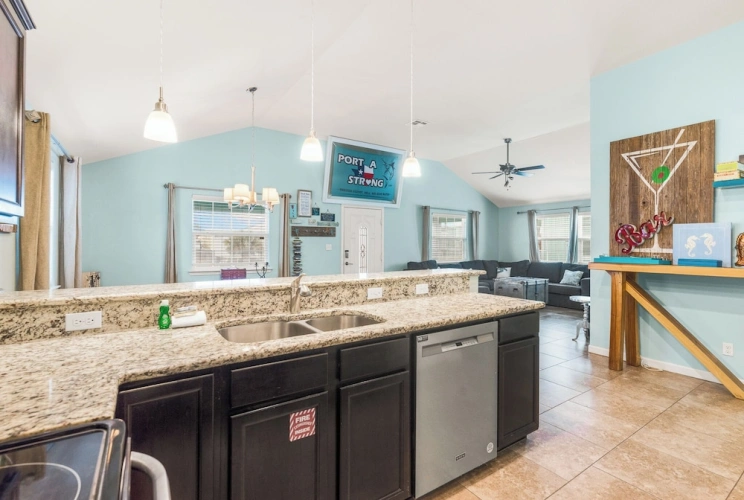 3 Bedrooms Cottage