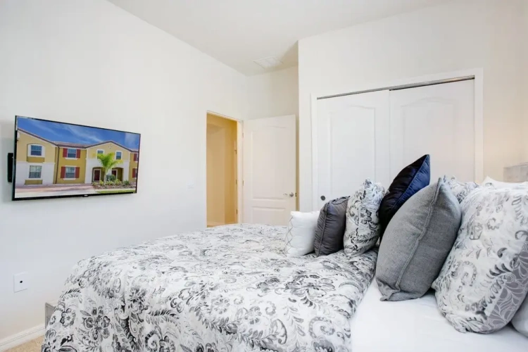 5 Bedrooms Sextuple Cottage