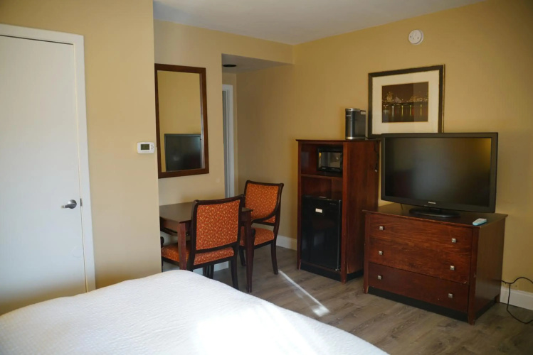 The Boston Hotel