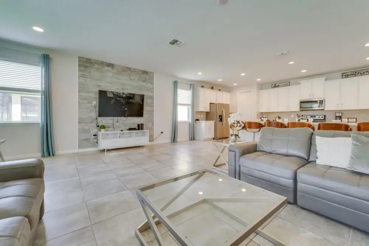 Large & Luxurious Solara Resort Home