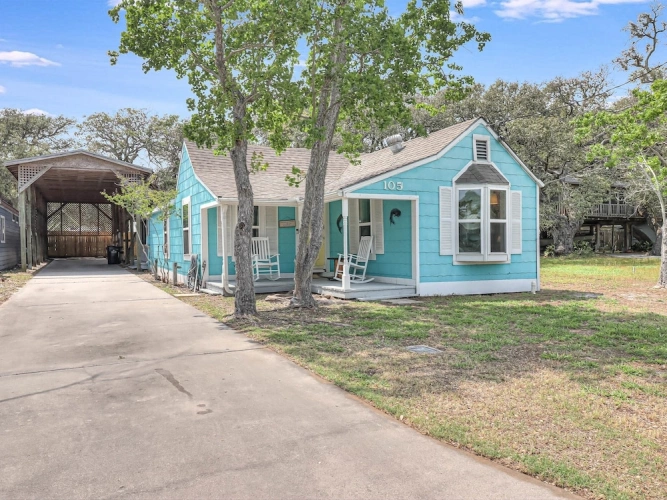 3 Bedrooms Cottage