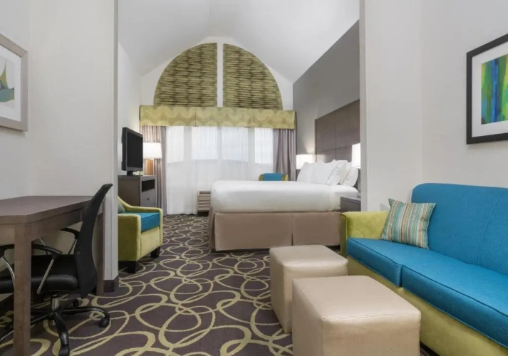 Deluxe Double Suite