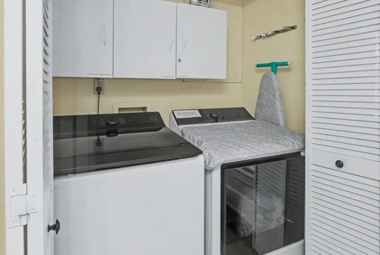3 Bedrooms Cottage