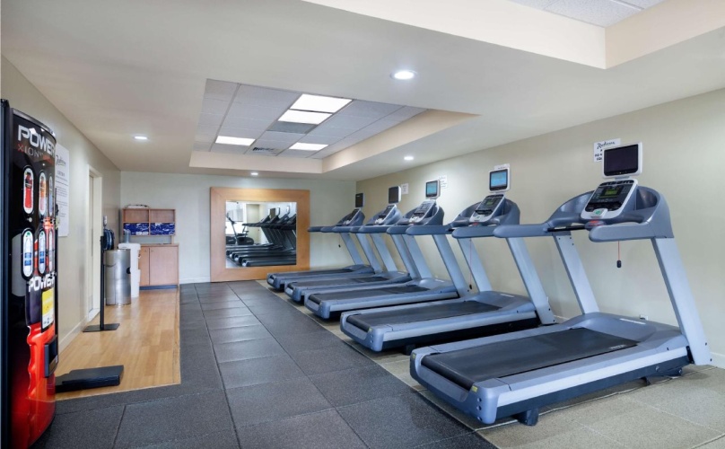 DoubleTree by Hilton New York JFK Airport photo 16