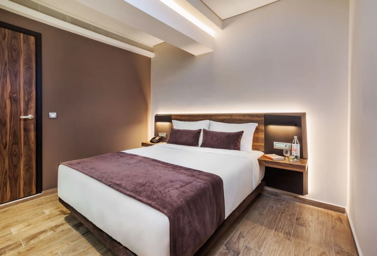 Budget Double room with backyard view