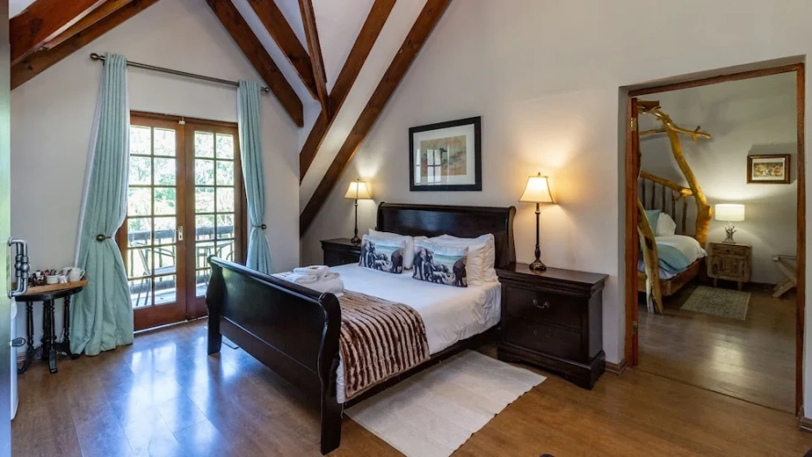 Deluxe Family Suite