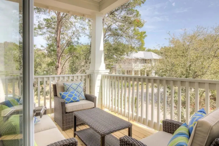 Grande Pointe Home by RedAwning