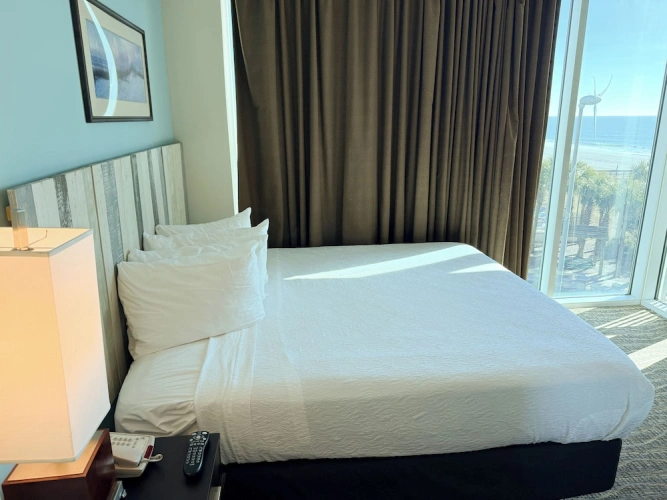 Standard Double room with balcony and with partial sea view