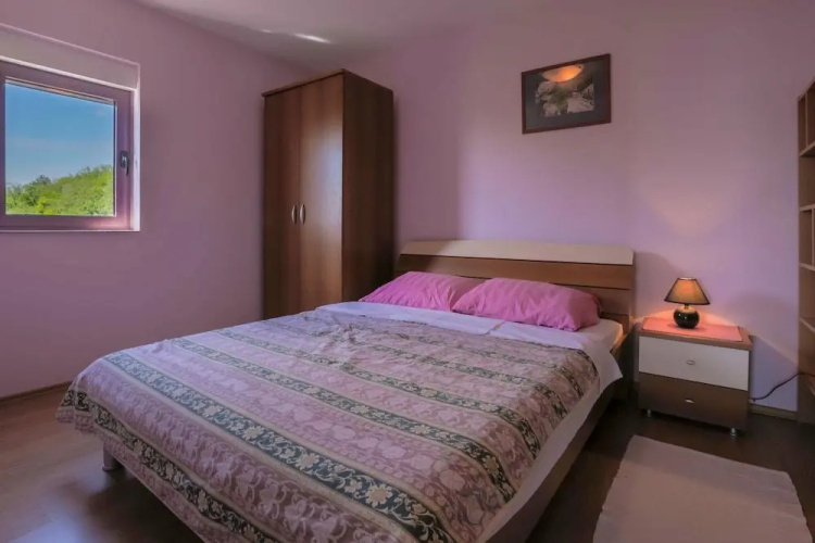 Apartment Djusi