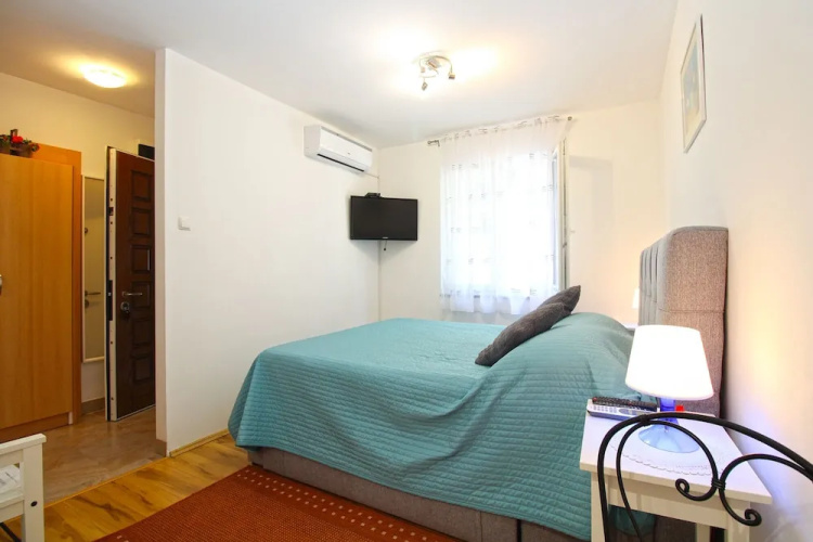 Apartment 1387