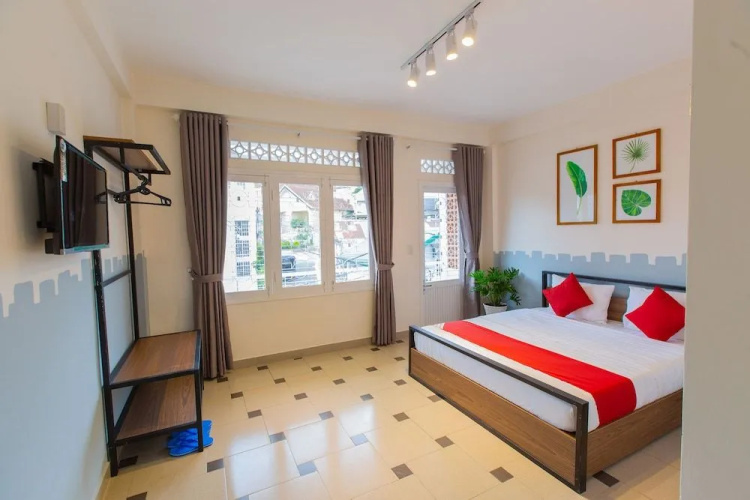 Oyo 569 Z Hotel