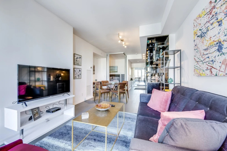 Spectacular 2BR Executive Suite Financial District
